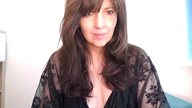 Ella Next Door online show from 16, 3, 2026