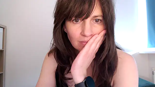 Ella Next Door online show from 3, 3, 2026