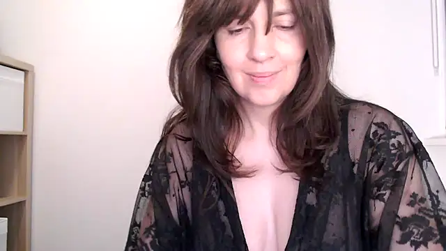 Ella Next Door online show from 1, 3, 2026