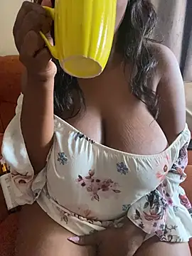 Snapshot of Naughty-sonia2 chatting on 8, 8, 2026 Naughty-sonia2 online show from 8, 8, 2026