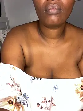 Snapshot of Naughty-sonia2 chatting on 20, 5, 2026 Naughty-sonia2 online show from 20, 5, 2026