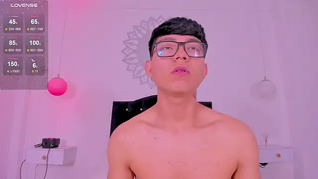 CodyTwink online show from 21, 10, 2025