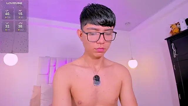 Snapshot of CodyTwink chatting on 18, 5, 2026 CodyTwink online show from 18, 5, 2026