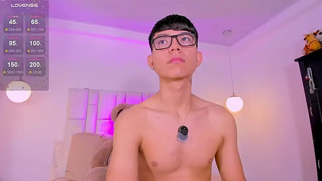 CodyTwink online show from 18, 4, 2026