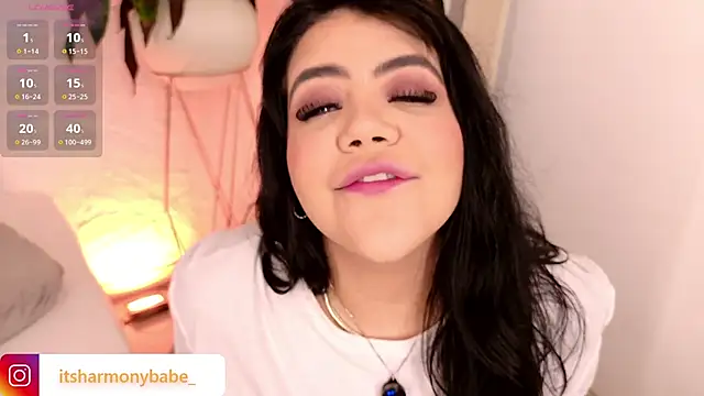 Harmonybabe  online show from 3, 10, 2025