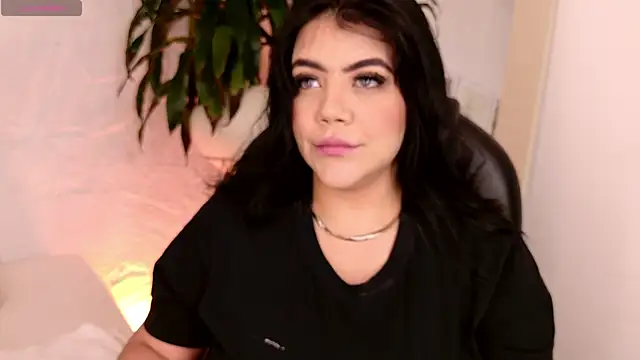 Harmonybabe  online show from 2, 10, 2025