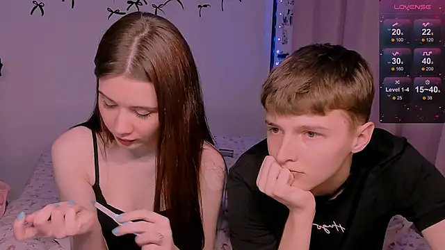 CoddleWeeper  online show from 19, 4, 2026