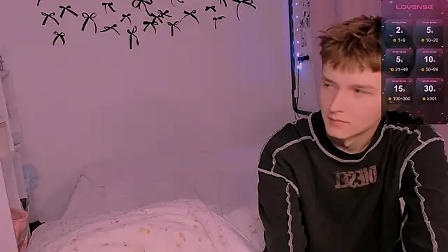 CoddleWeeper  online show from 3, 3, 2026