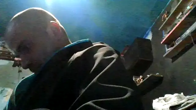 Snapshot of robeaulieu02 chatting on 3, 12, 2025 robeaulieu02 online show from 3, 12, 2025