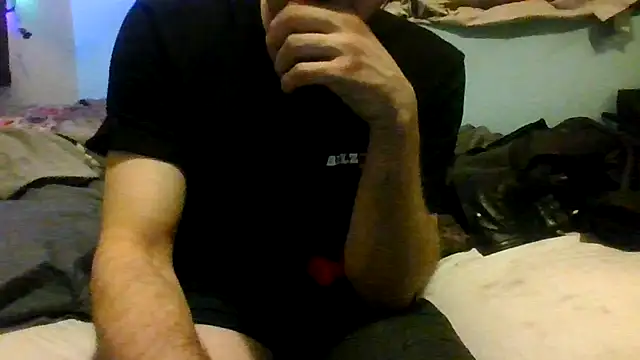 Snapshot of robeaulieu02 chatting on 9, 1, 2026 robeaulieu02 online show from 9, 1, 2026