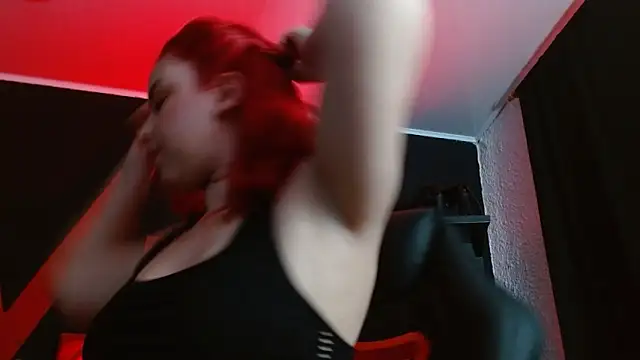 Naty slavedoll online show from 18, 2, 2025