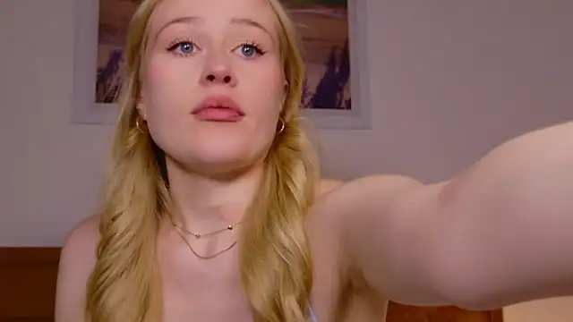 JuliaJaee online show from 9, 2, 2026