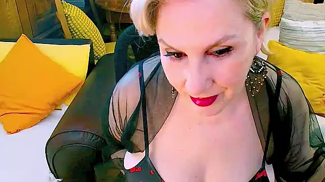 Snapshot of GattonaBiondona chatting on 16, 2, 2026 GattonaBiondona online show from 16, 2, 2026