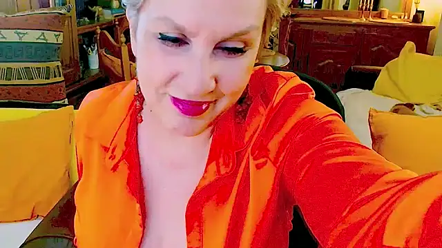 Snapshot of GattonaBiondona chatting on 29, 4, 2026 GattonaBiondona online show from 29, 4, 2026