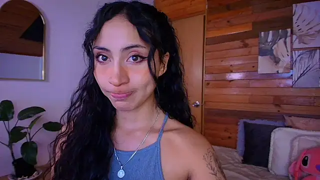 amber curly online show from 21, 4, 2026