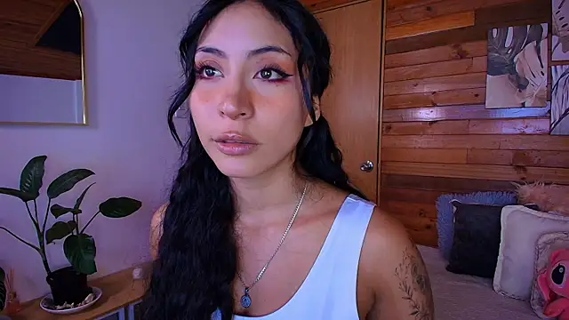 Snapshot of amber_curly chatting on 5, 5, 2026 amber curly online show from 5, 5, 2026