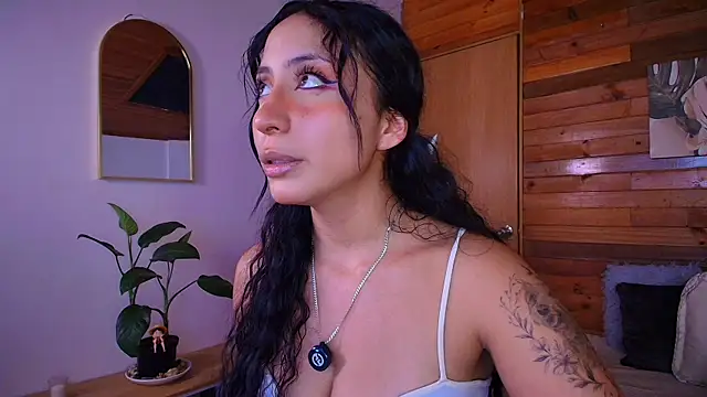 amber curly online show from 8, 7, 2026