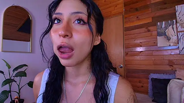 amber curly online show from 9, 7, 2026