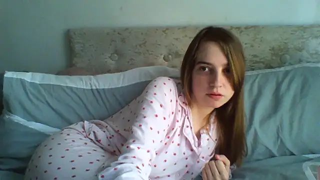 EvieRoseex online show from 19, 4, 2026