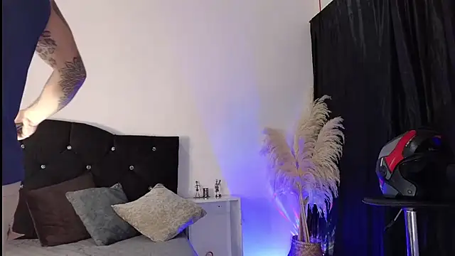 john cartter1 online show from 4, 11, 2025