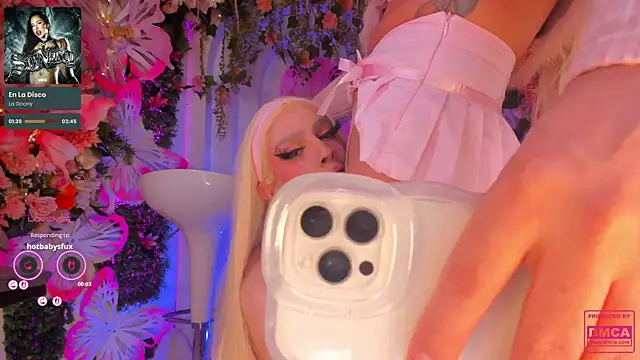 Snapshot of AlisonSharon chatting on 22, 3, 2026 AlisonSharon online show from 22, 3, 2026