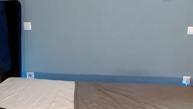 AnnaMaee online show from 10, 1, 2025