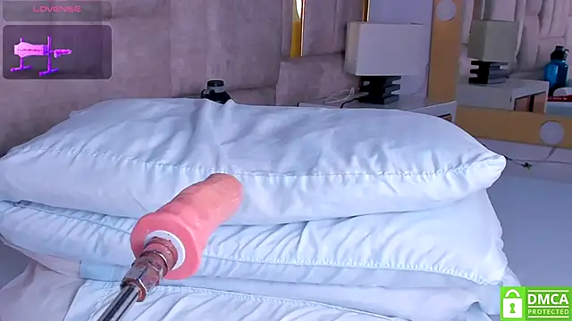 Eris Rose online show from 12, 11, 2025