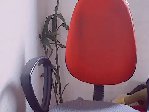 Snapshot of Haralushiaaax chatting on 16, 10, 2025 Haralushiaaax online show from 16, 10, 2025