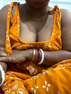 Snapshot of Nancy-22 chatting on 20, 11, 2025 Nancy-22 online show from 20, 11, 2025