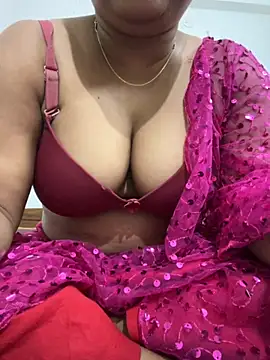 Snapshot of Nancy-22 chatting on 6, 11, 2025 Nancy-22 online show from 6, 11, 2025