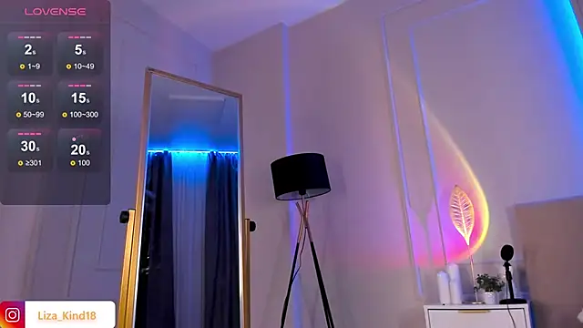 juicy-pussy online show from 24, 1, 2025