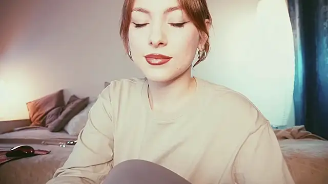 Snapshot of kris69kiss chatting on 27, 11, 2025 kris69kiss online show from 27, 11, 2025