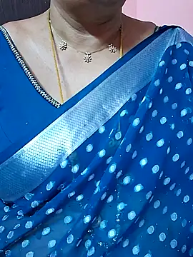 Snapshot of ananya956 chatting on 15, 6, 2026 ananya956 online show from 15, 6, 2026