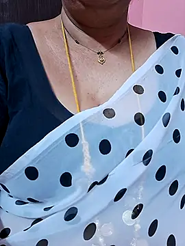 ananya956 online show from 17, 4, 2026