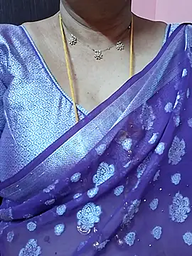 Snapshot of ananya956 chatting on 25, 6, 2026 ananya956 online show from 25, 6, 2026