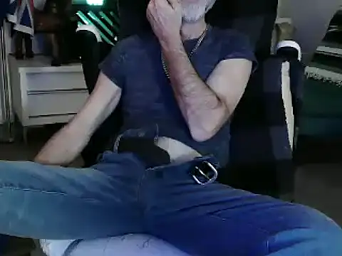 Snapshot of Towndude123 chatting on 23, 2, 2026 Towndude123 online show from 23, 2, 2026