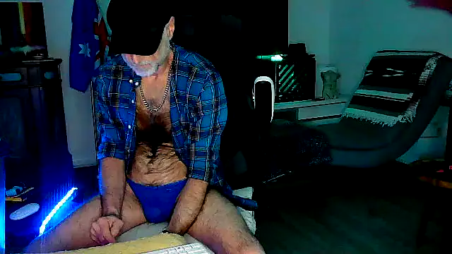 Snapshot of Towndude123 chatting on 27, 2, 2026 Towndude123 online show from 27, 2, 2026