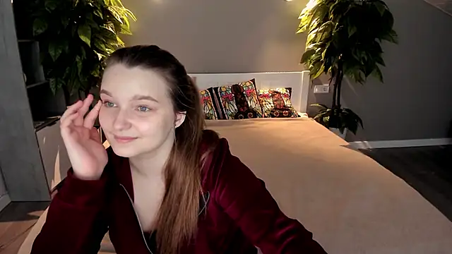 Snapshot of MagicPeachh_ chatting on 19, 9, 2025 MagicPeachh online show from 19, 9, 2025