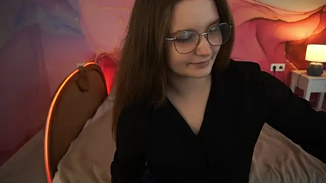 Snapshot of MagicPeachh_ chatting on 23, 9, 2025 MagicPeachh online show from 23, 9, 2025