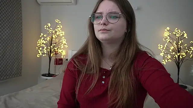 Snapshot of MagicPeachh_ chatting on 13, 1, 2025 MagicPeachh online show from 13, 1, 2025