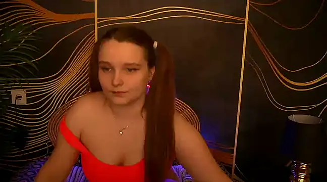 Snapshot of MagicPeachh_ chatting on 10, 3, 2025 MagicPeachh online show from 10, 3, 2025