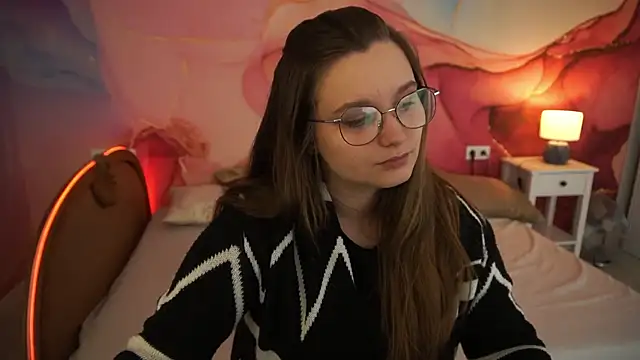 MagicPeachh  online show from 7, 10, 2025