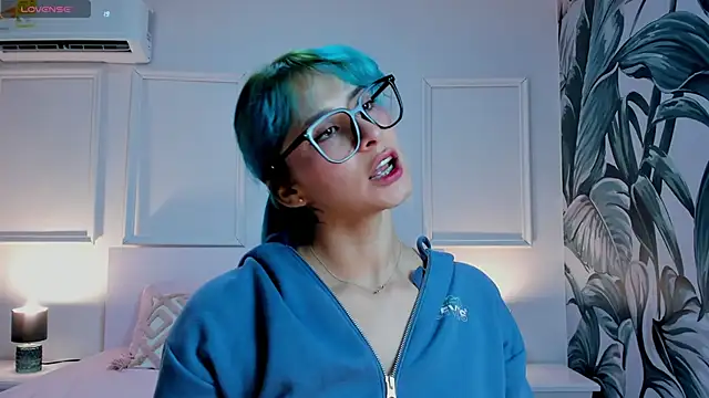 Ramona Flower online show from 15, 12, 2025