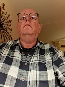 andrejoyfull64 online show from 4, 12, 2025