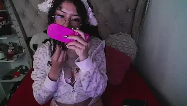 CherieCurl online show from 8, 3, 2026