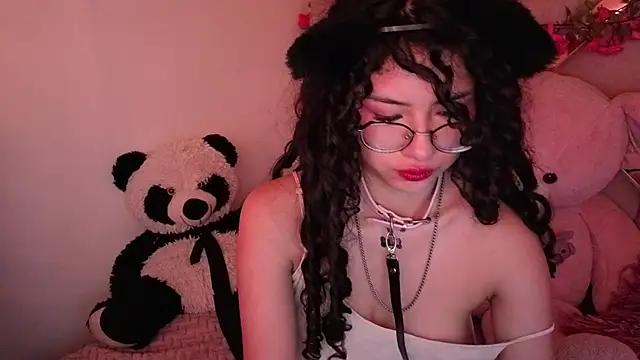 Snapshot of CherieCurl chatting on 30, 5, 2026 CherieCurl online show from 30, 5, 2026