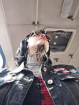 taaylor33 online show from 27, 2, 2026