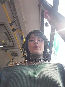 taaylor33 online show from 13, 4, 2026