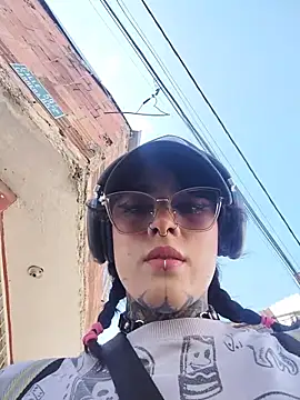 taaylor33 online show from 18, 1, 2026