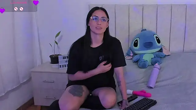 anny roberts online show from 23, 11, 2025